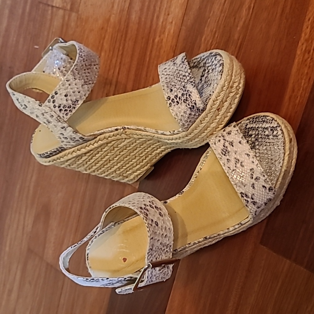 Women's snake print wedges